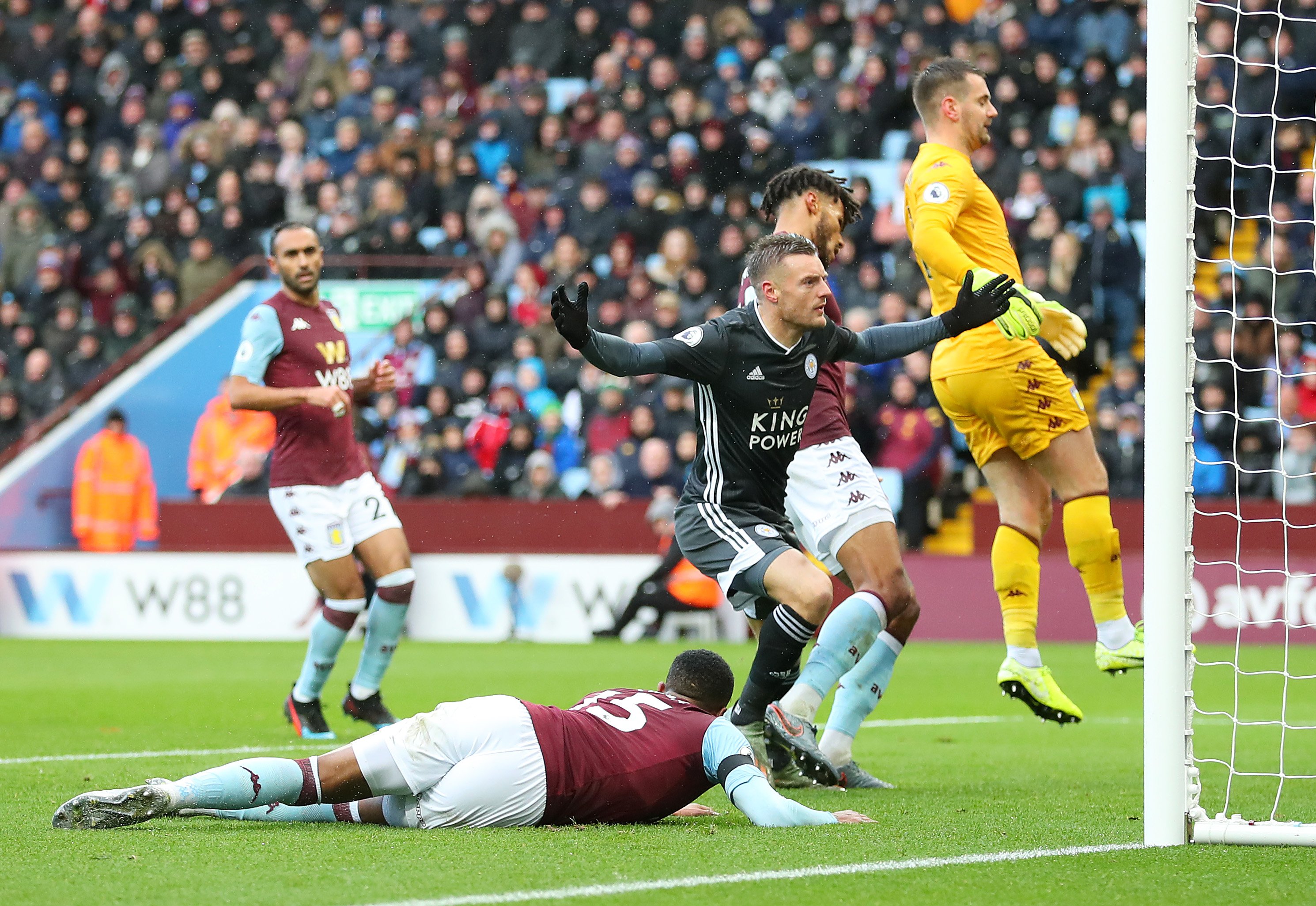 同样引人注 同样引人注